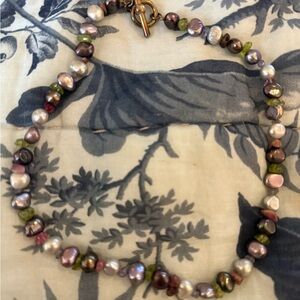 Elegant Multicolor Pearl Necklace
